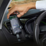 SBS TESUPPCLIPGRAVK smartphone holder for air vent, gravity - black - Image 7