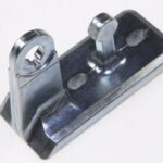 Külmkapi alumise ukse hing 743235600 Liebherr CP 4023-22  ja teistele mudelitele